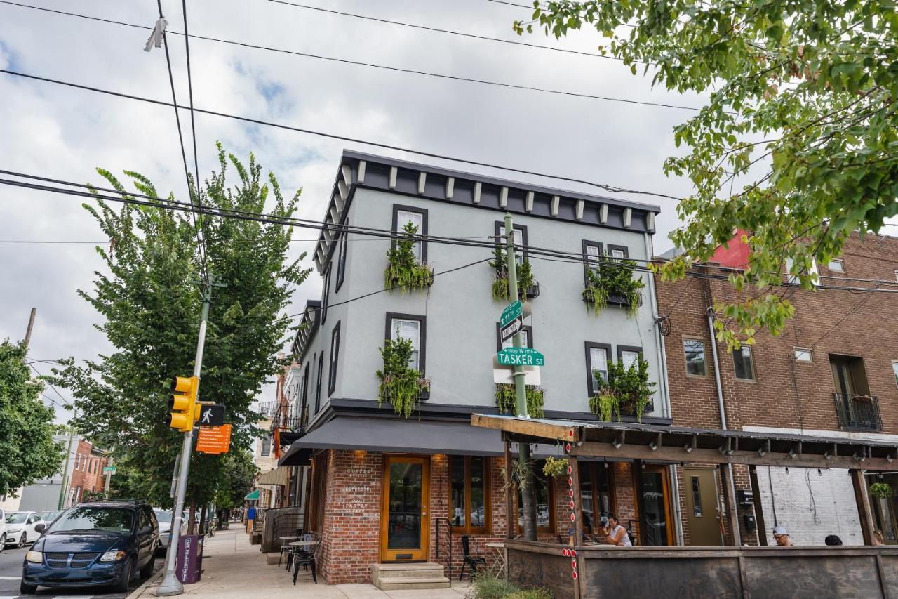 Bedroom In Thoughtfully Decorated East Passyunk Home フィラデルフィア エクステリア 写真
