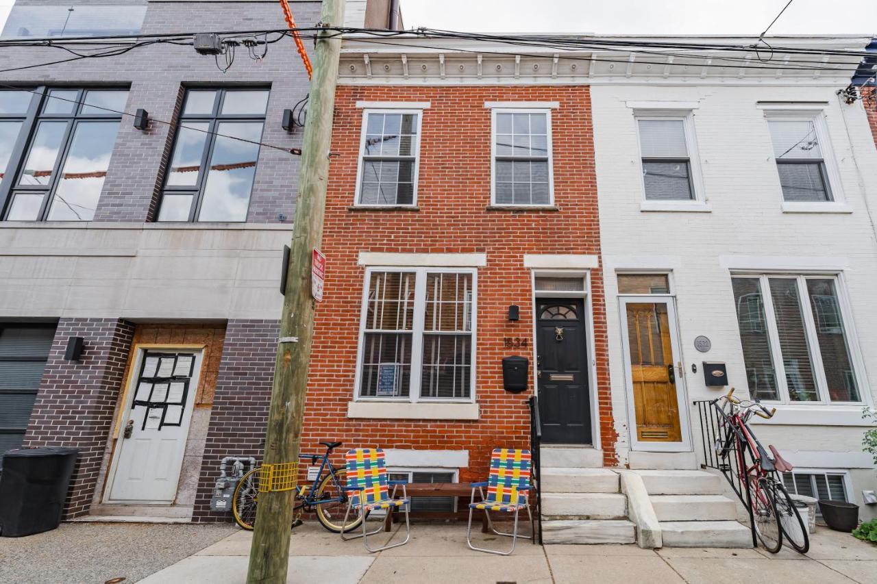 Bedroom In Thoughtfully Decorated East Passyunk Home フィラデルフィア エクステリア 写真