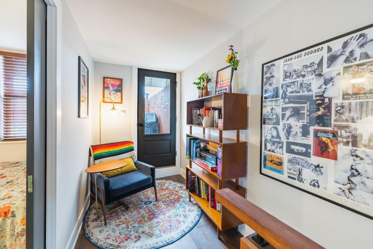 Bedroom In Thoughtfully Decorated East Passyunk Home フィラデルフィア エクステリア 写真