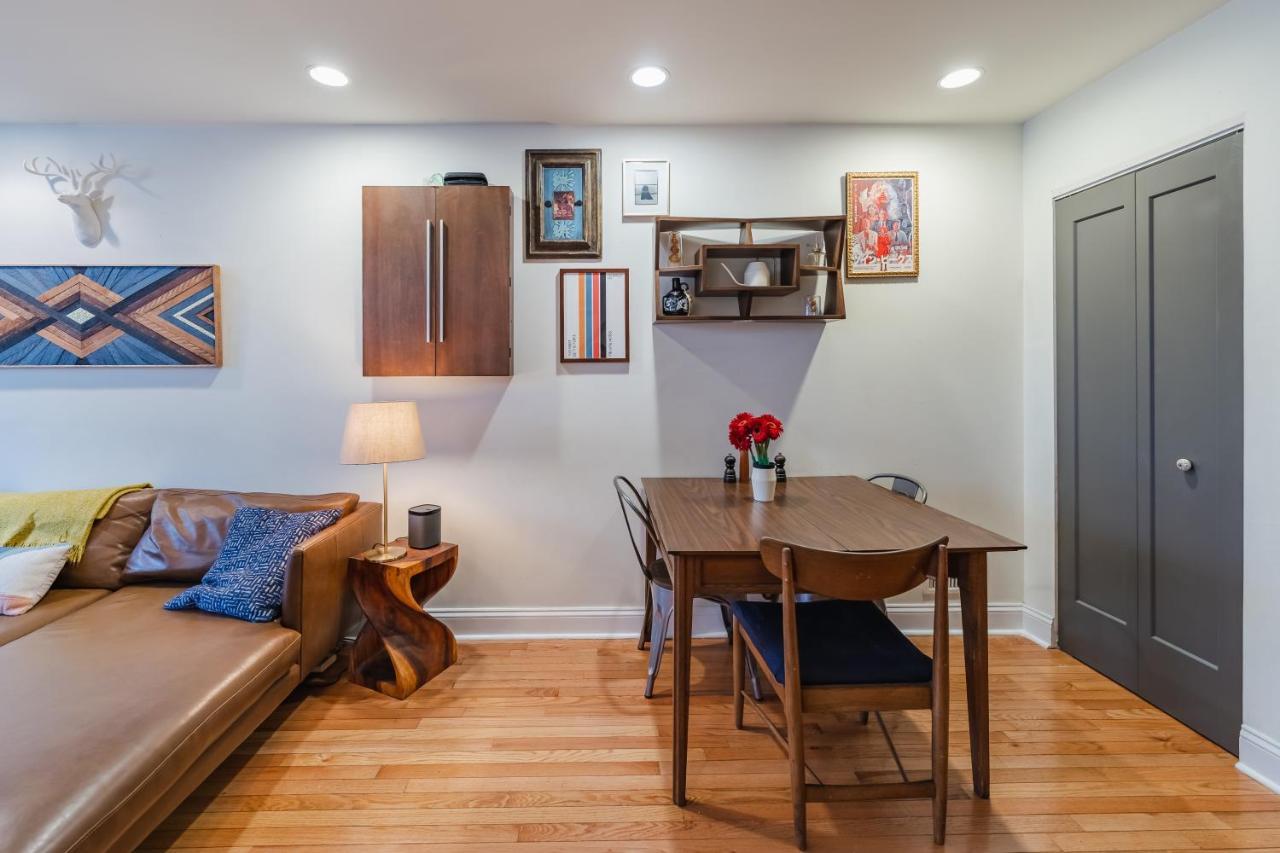 Bedroom In Thoughtfully Decorated East Passyunk Home フィラデルフィア エクステリア 写真
